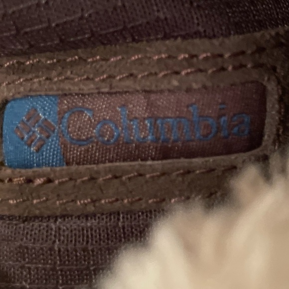 Columbia Women's Siberia SZ 10 Leather Waterproof omni-grip boots - Picture 6 of 7